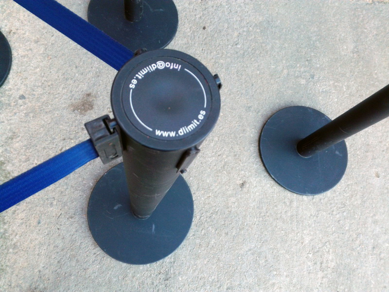 catenaria cinta retractil azul largo 230 metal negro alt 95 o7-35 (20eu) 5u